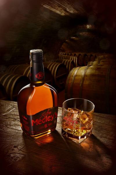 Photograph Emre Gologlu Medleys Whisky on One Eyeland